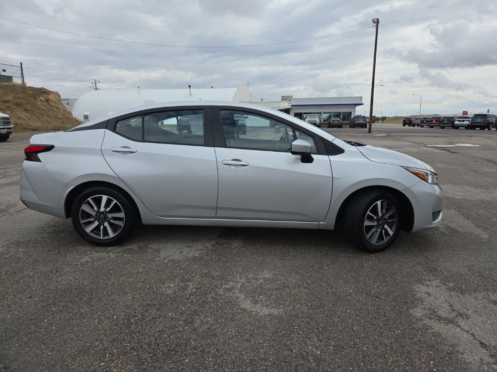 2024 Nissan Versa 1.6 SV