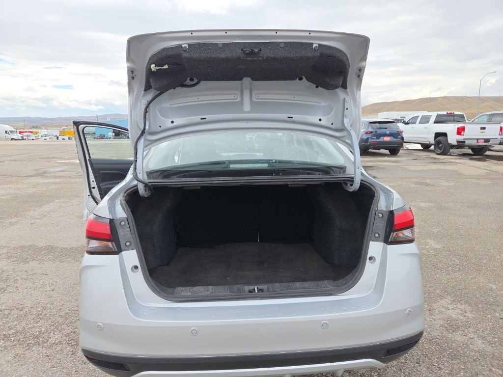 2024 Nissan Versa 1.6 SV