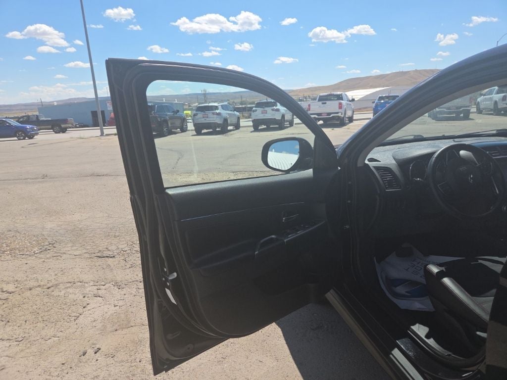 2025 Mitsubishi Outlander Sport 2.0 SE
