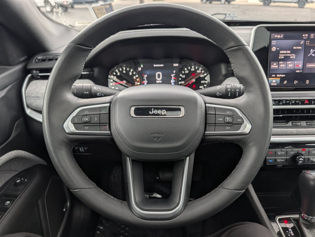 2025 Jeep Compass Latitude W/Sunroof