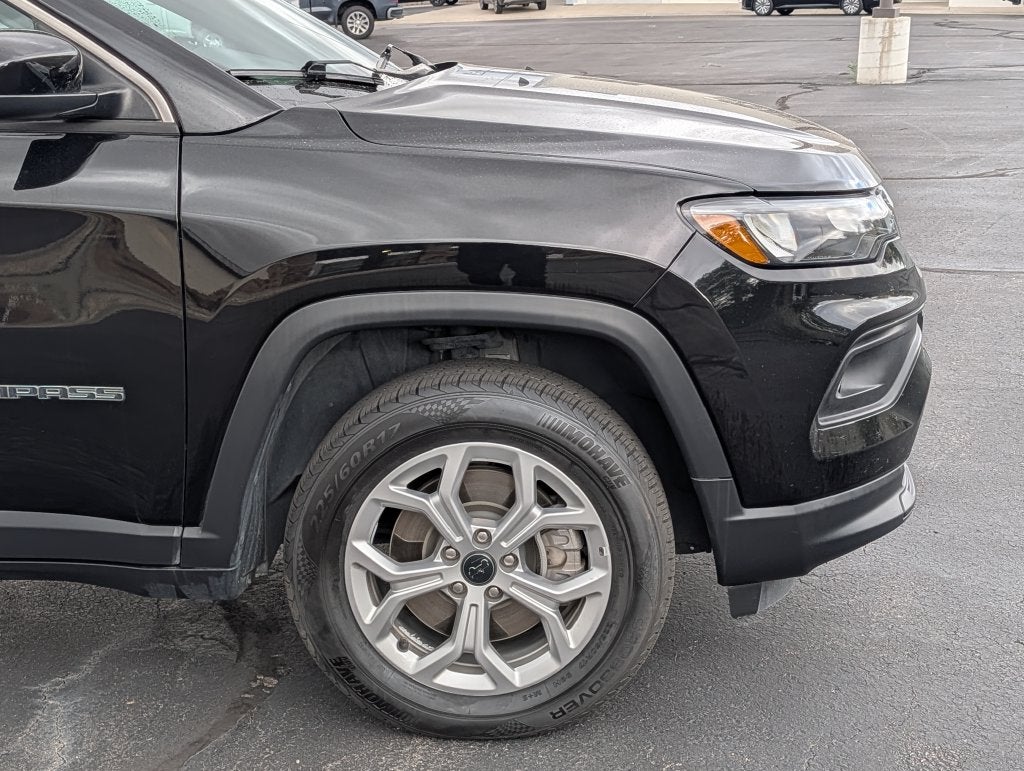 2025 Jeep Compass Latitude W/Sunroof