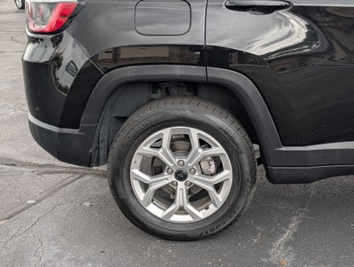 2025 Jeep Compass Latitude W/Sunroof