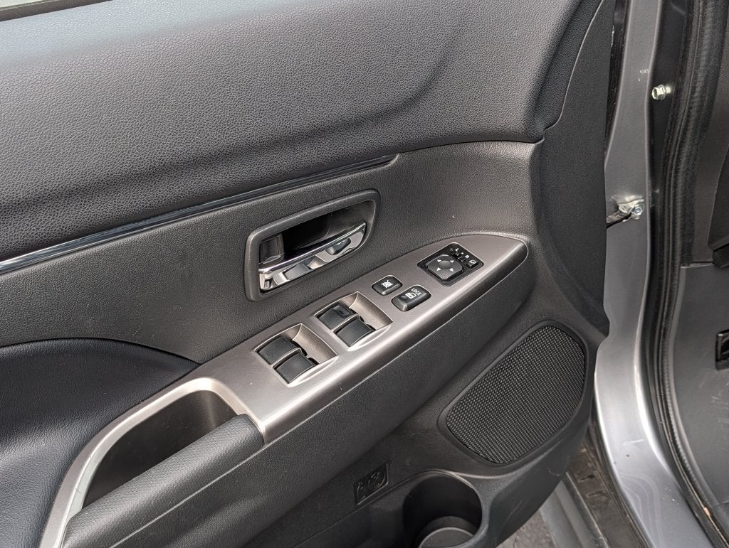 2025 Mitsubishi Outlander Sport Base