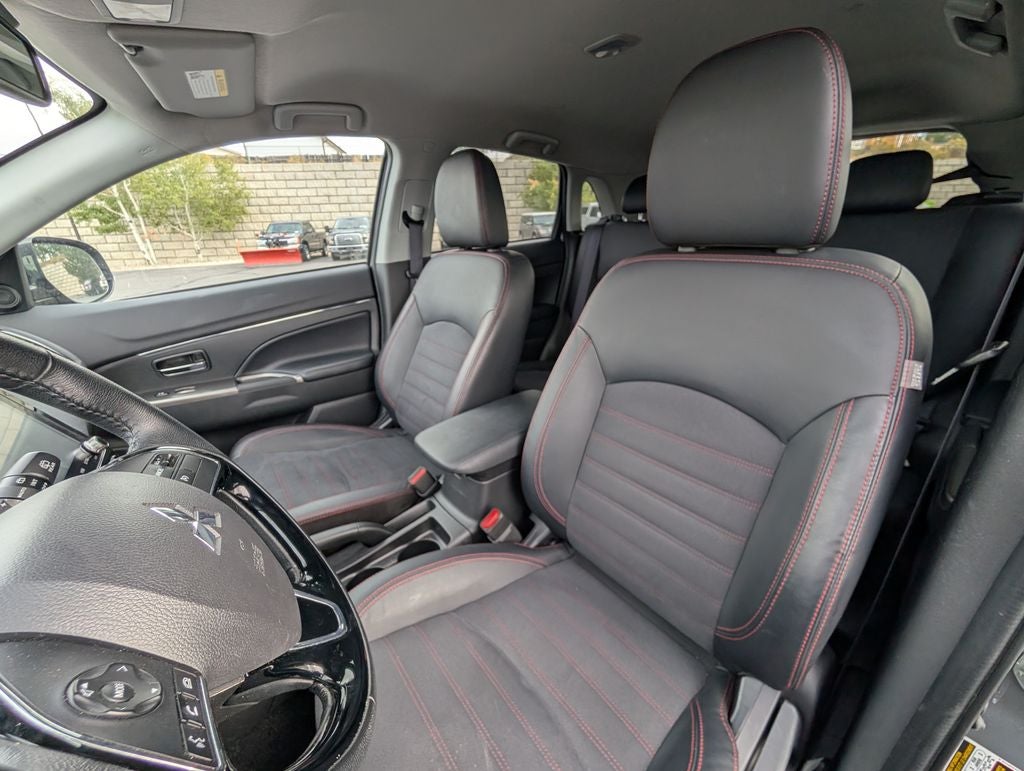2025 Mitsubishi Outlander Sport Base