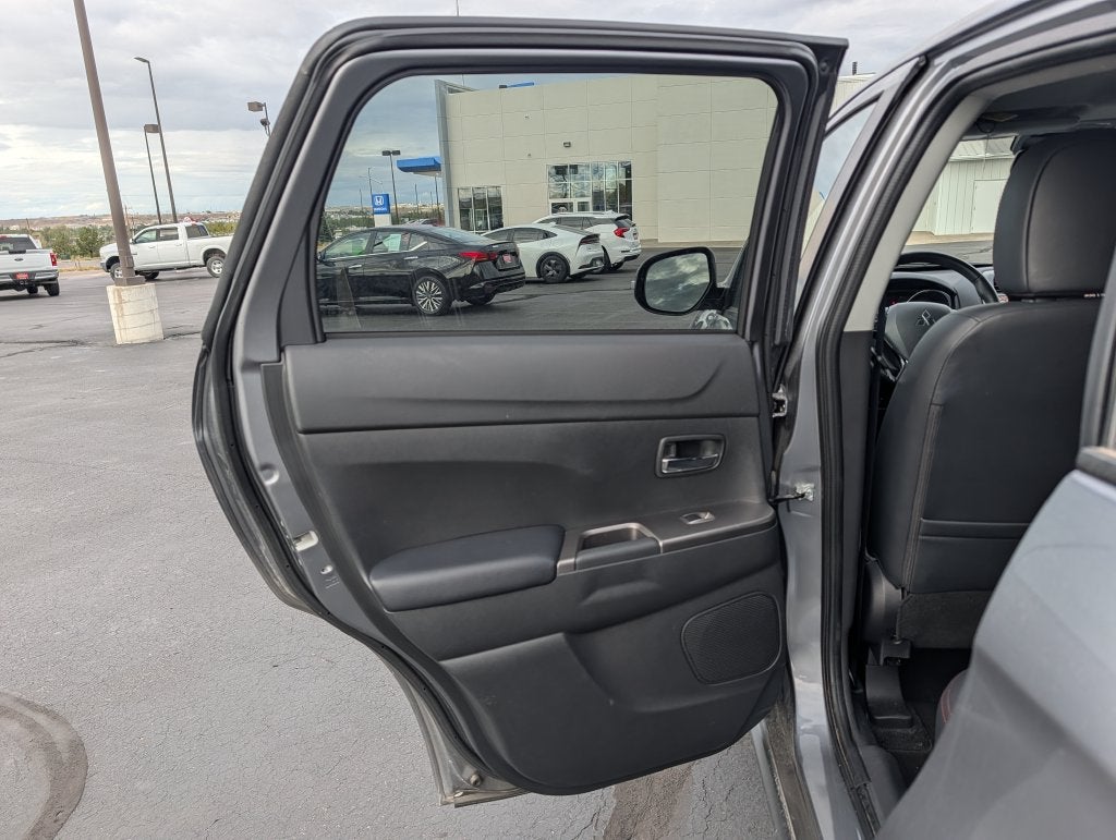 2025 Mitsubishi Outlander Sport Base