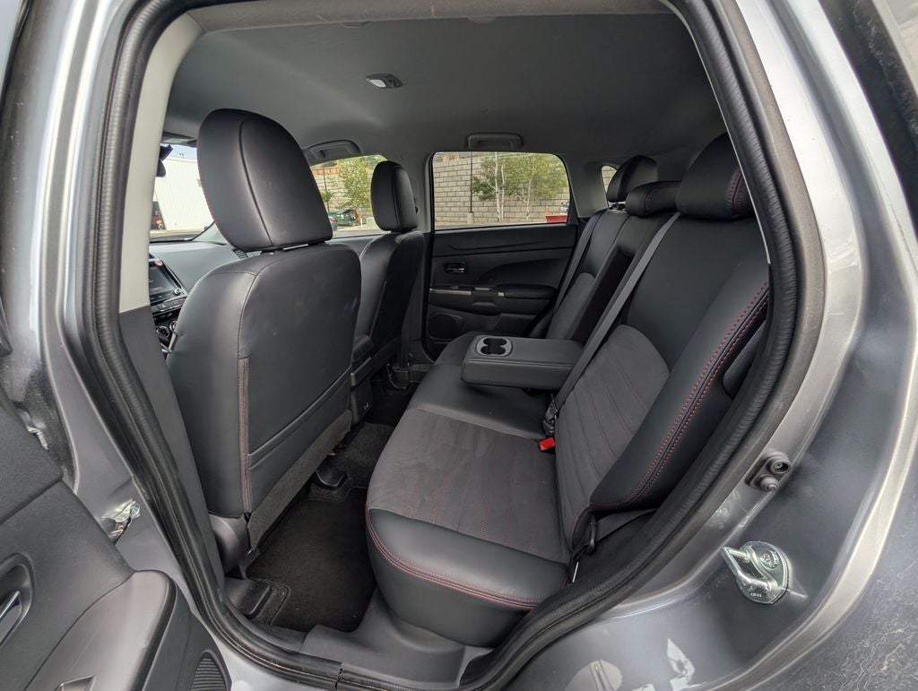 2025 Mitsubishi Outlander Sport Base