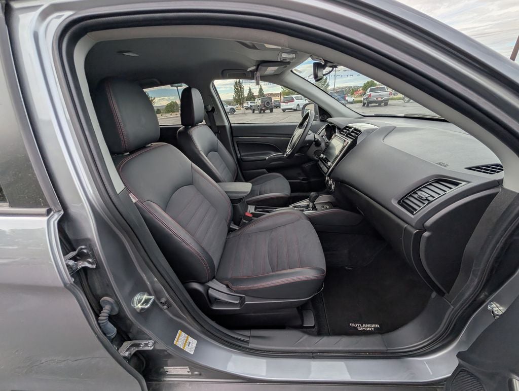 2025 Mitsubishi Outlander Sport Base