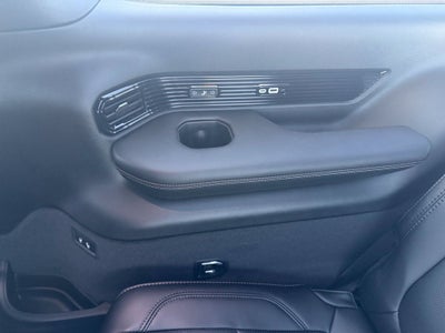 2027 Jeep Grand Wagoneer L GRAND WAGONEER LONG WHEELBASE OVERLAND 4X4