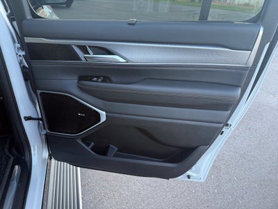 2027 Jeep Grand Wagoneer L GRAND WAGONEER LONG WHEELBASE OVERLAND 4X4