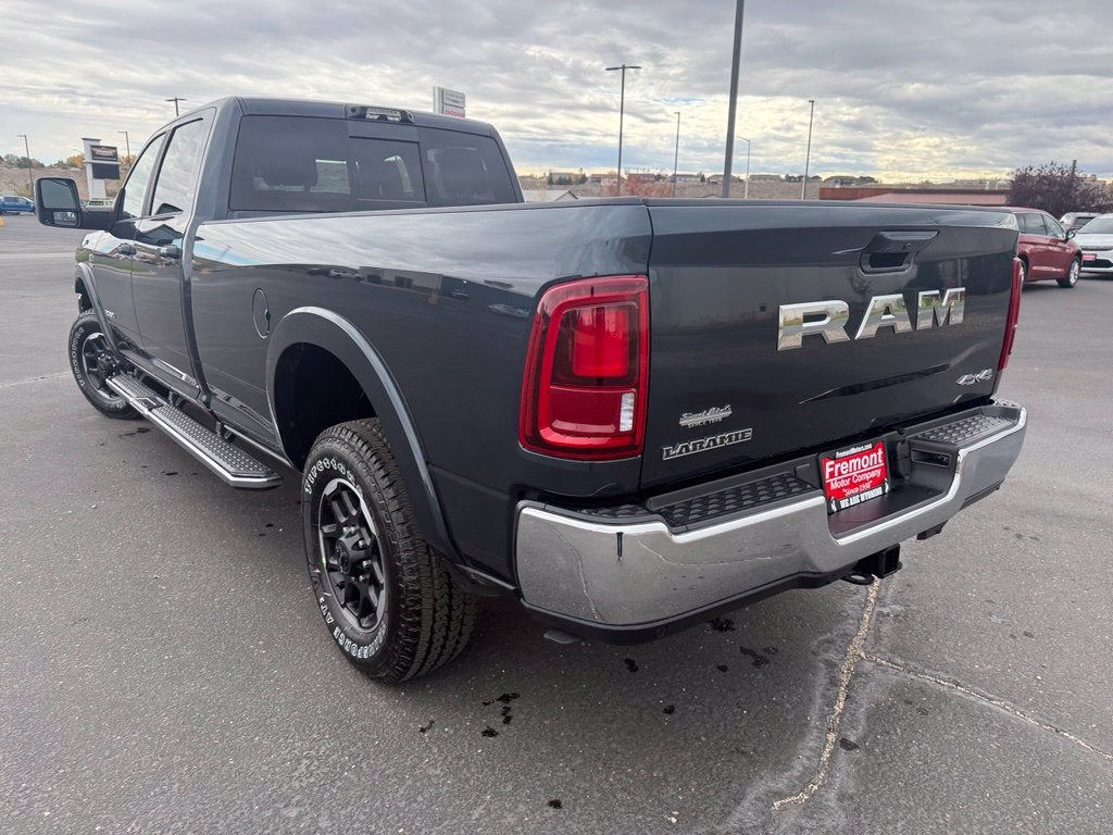 2027 RAM 3500 RAM 3500 LARAMIE CREW CAB 4X4 8' BOX
