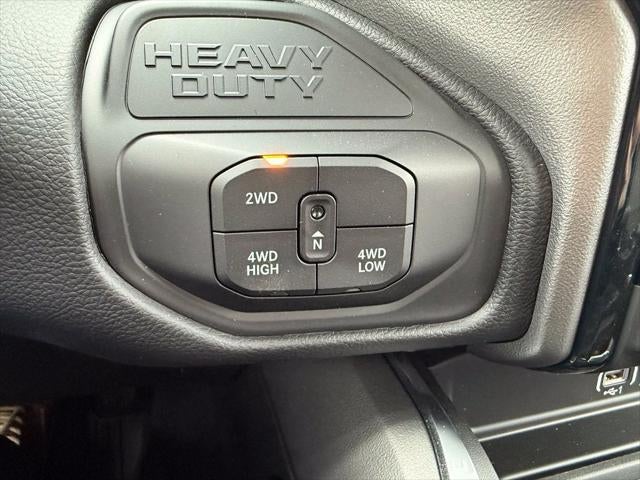 2027 RAM 3500 RAM 3500 LARAMIE CREW CAB 4X4 8' BOX
