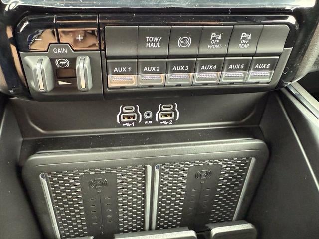 2027 RAM 3500 RAM 3500 LARAMIE CREW CAB 4X4 8' BOX