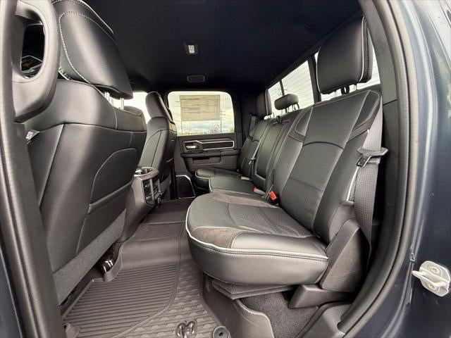2027 RAM 3500 RAM 3500 LARAMIE CREW CAB 4X4 8' BOX