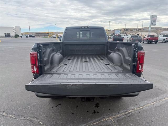 2027 RAM 3500 RAM 3500 LARAMIE CREW CAB 4X4 8' BOX