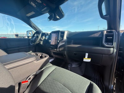 2027 RAM 2500 2500 TRADESMAN CREW CAB 4X4 6'4' BOX