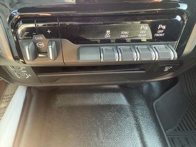 2027 RAM 2500 2500 TRADESMAN CREW CAB 4X4 6'4' BOX