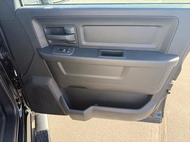 2027 RAM 2500 2500 TRADESMAN CREW CAB 4X4 6'4' BOX