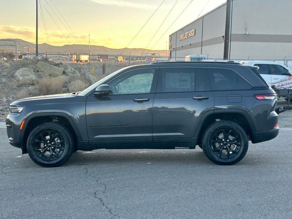 2026 Jeep Grand Cherokee Altitude
