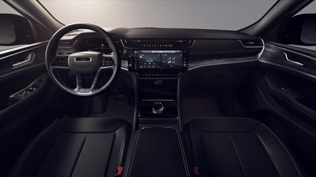 2026 Jeep Grand Cherokee Altitude