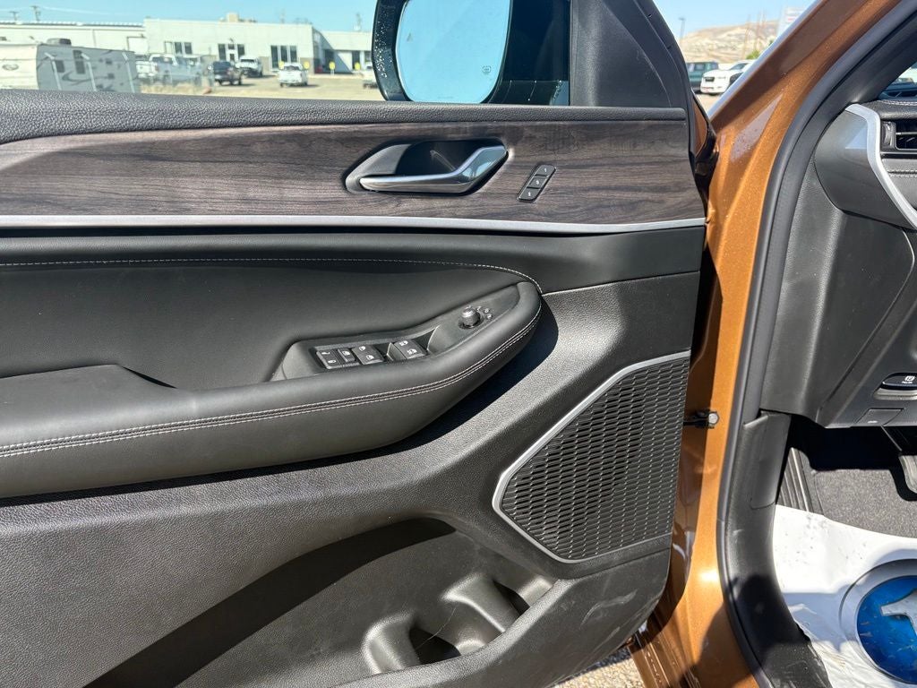 2026 Jeep Grand Cherokee Limited Reserve