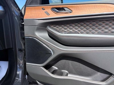 2027 Jeep Grand Cherokee Summit