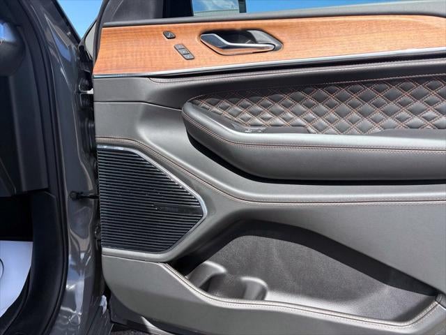 2027 Jeep Grand Cherokee Summit