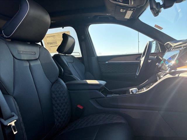 2027 Jeep Grand Cherokee Summit