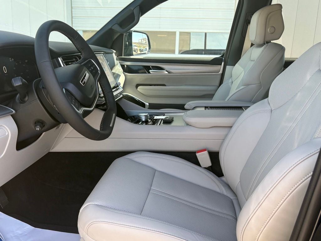 2026 Jeep Grand Wagoneer L Limited Reserve