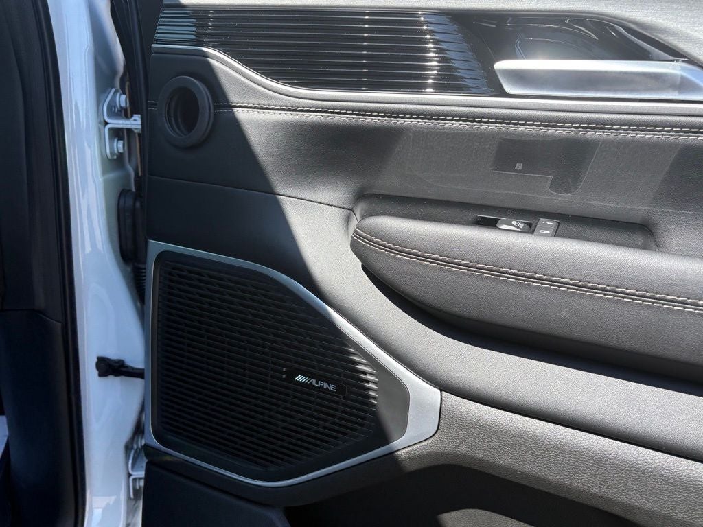 2026 Jeep Grand Wagoneer Upland