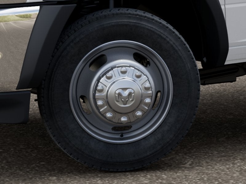 2027 RAM 5500HD 5500 TRADESMAN CHASSIS CREW CAB 4X4 84' CA