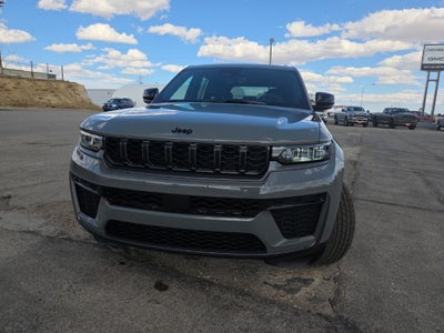 2027 Jeep Grand Cherokee Altitude
