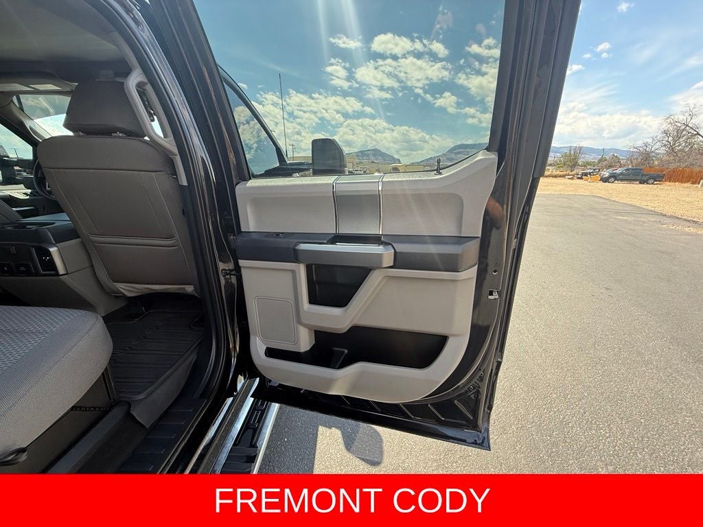 2022 Ford F-350SD XLT DRW