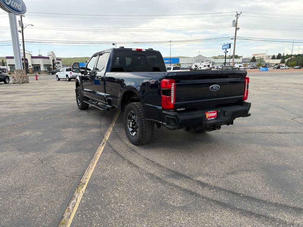 2023 Ford F-350SD Lariat Sport