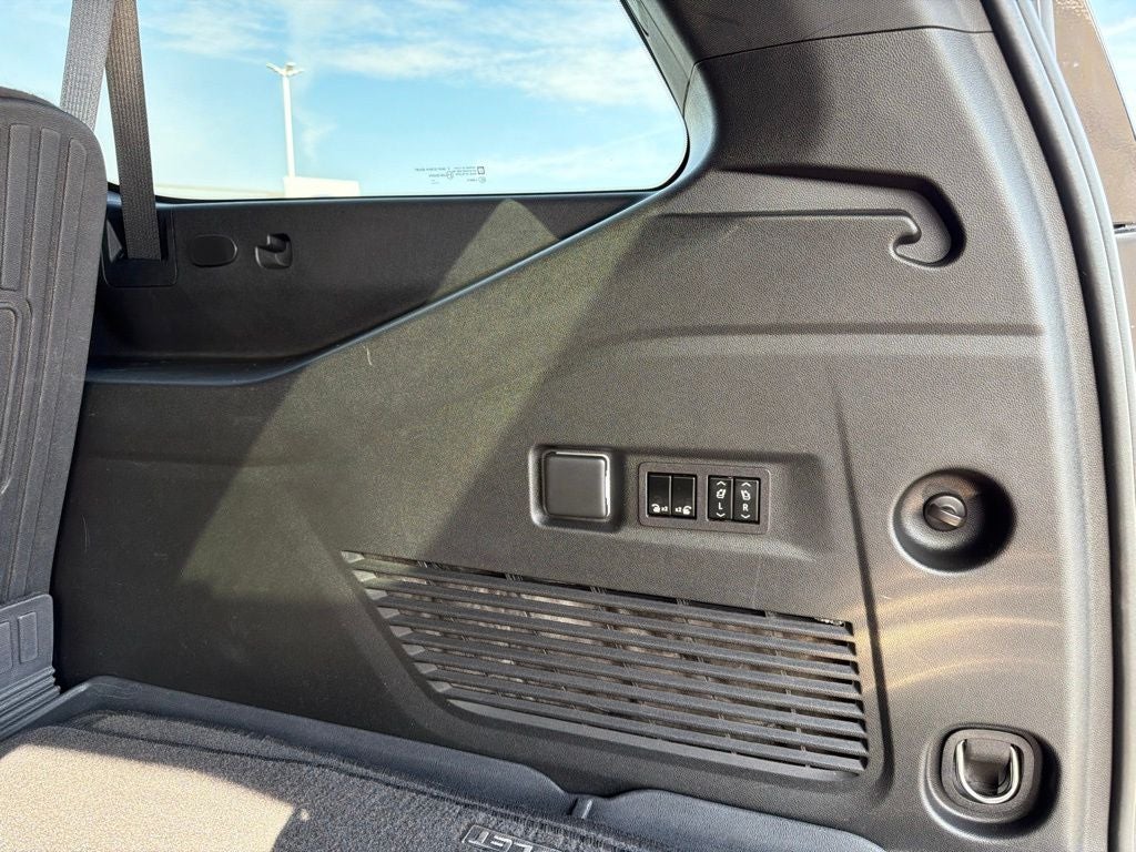 2024 Chevrolet Suburban High Country