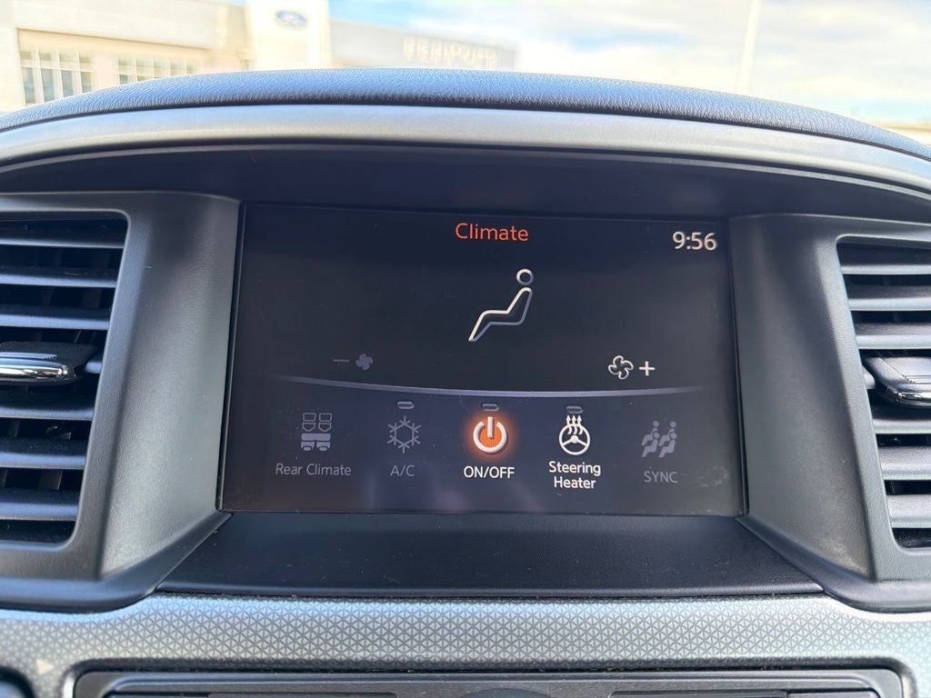 2020 Nissan Pathfinder SL