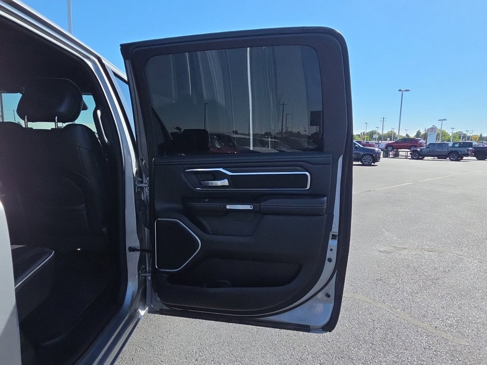 2025 RAM 1500 Laie Crew Cab 4x4 5'7' Box